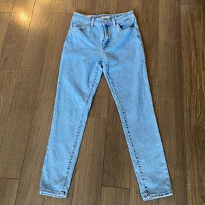 Levi’s Women’s 721 High Rise Skinny